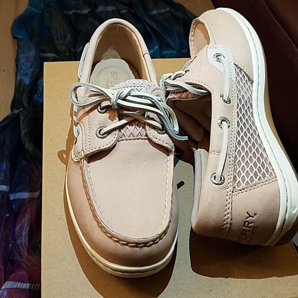 6 1/2 Sperry Mesh Topsider Boat Shoes - Picture 2 of 4